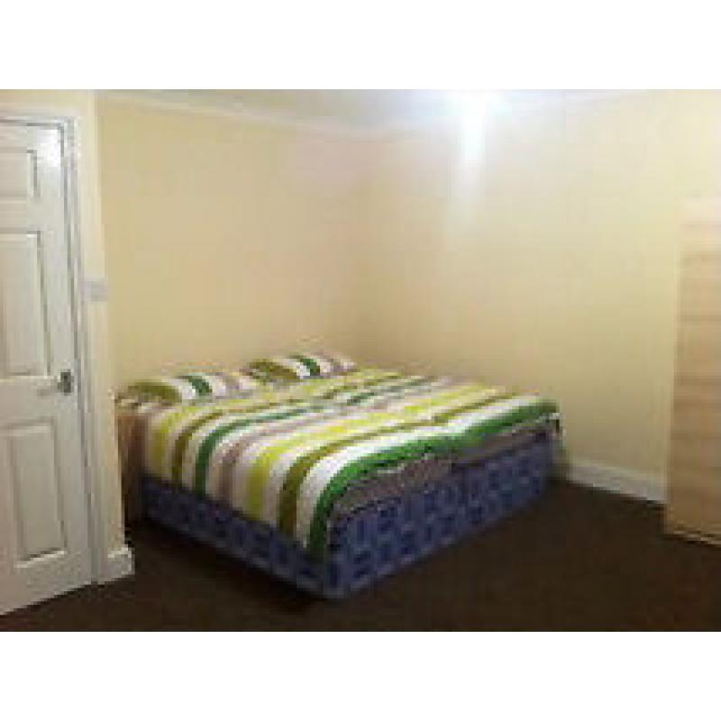 24/7/16 - 8 x rooms in Houseshares with EU tenants. 2 bathrooms, living room, garden DISCOUNTS APPLY