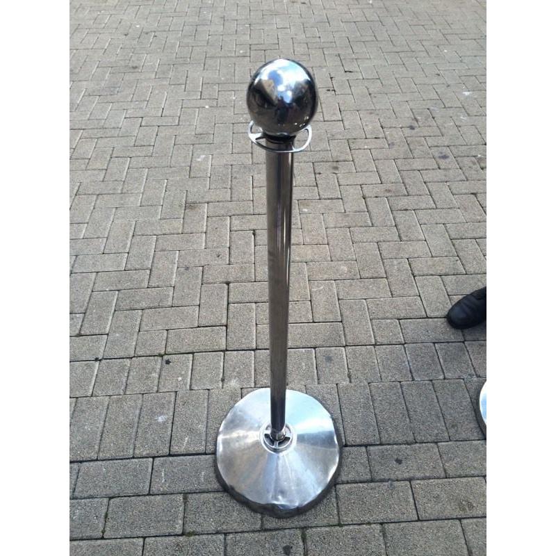 Banner poles / barriers (4 in total)