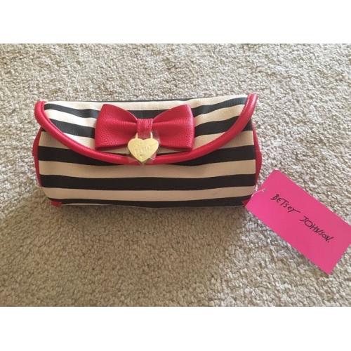 Betsey Johnson Roll Travel Cosmetic Case Jewelry Organizer