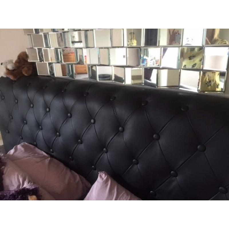 Black Leather Super King Size Bed Frame 6ft bed 'Looks Brand New'