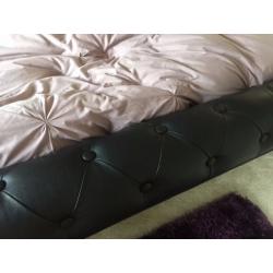 Black Leather Super King Size Bed Frame 6ft bed 'Looks Brand New'