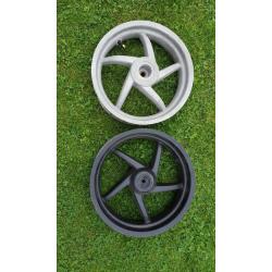 Aprilia SR scooter wheels