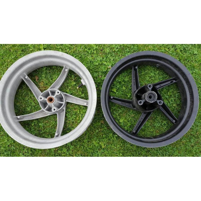 Aprilia SR scooter wheels