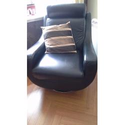 3 SEATER BLACK LEATHER SOFA & 2 LEATHER SWIVEL CHAIRS
