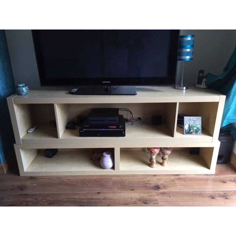 Tv unit