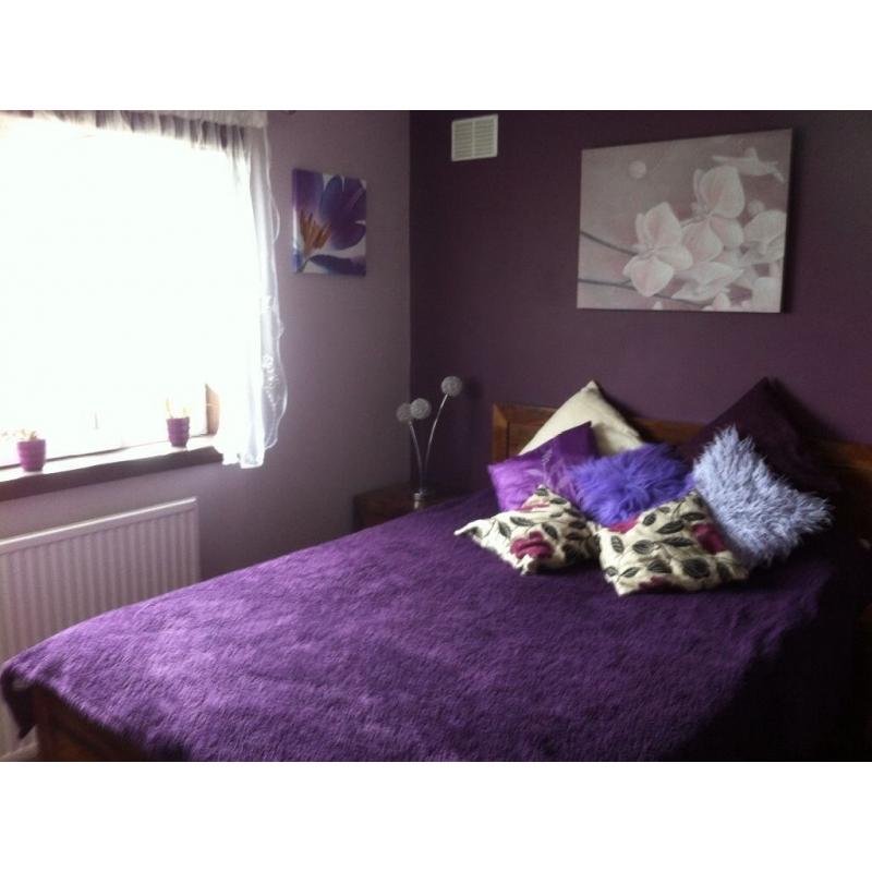 Sunny double room in two bedroom house