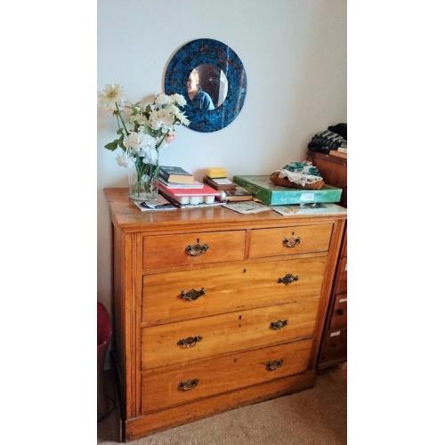 Antique chest of drawers