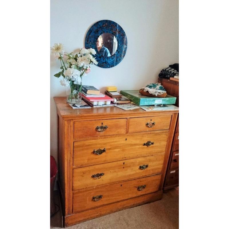 Antique chest of drawers