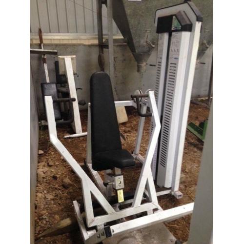 Power sport chest press