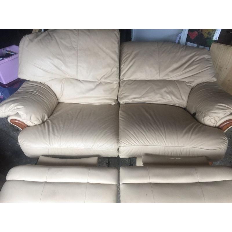 Real leather reclining sofa, cream 2 seater! Amazing condition