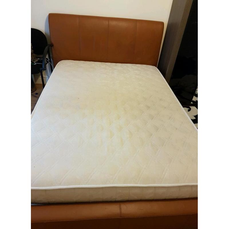 Bed , table ,wardrobe, sofa , tv , iPhone 4 , iPhone 5 , iPhone 5s . Tel : 07983562104 .