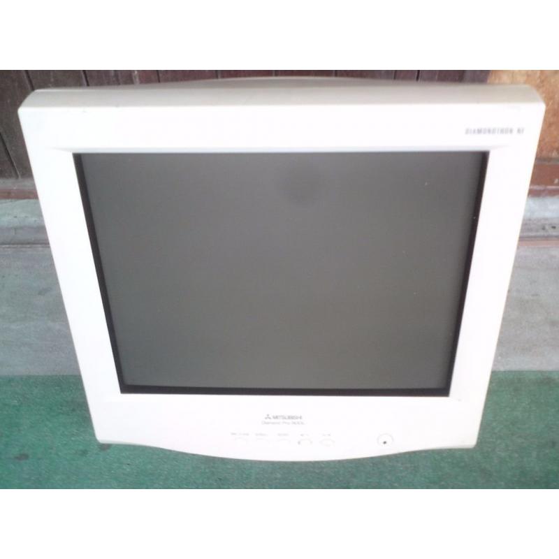19'' Mitsubishi Diamond Pro 900U Diamondtron NF - FLAT SCREEN CRT MONITOR N8 E**Y ITEM 262535455310