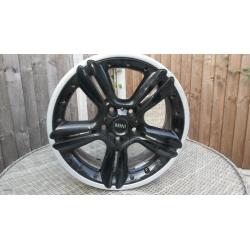 4 x Genuine Mini Countryman alloy wheels. 18.5 star double spoke. Alloy wheels.Like new