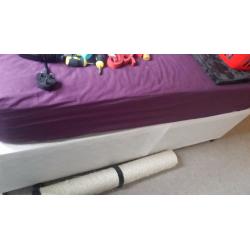 Double divan bed