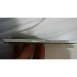 HTC one max 32gb in good condition possible trade
