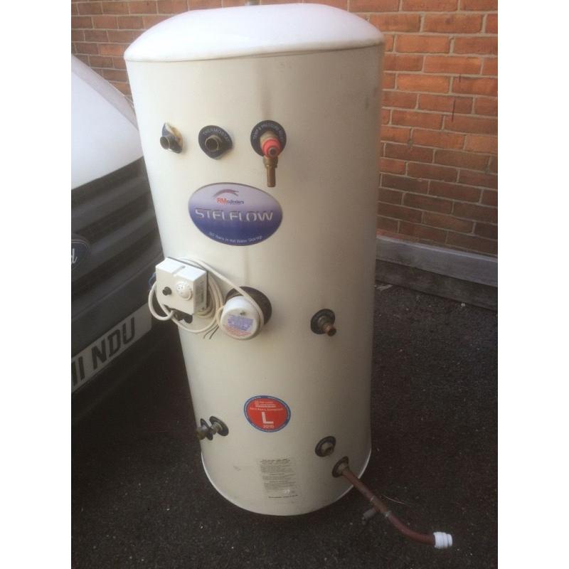 Invented cylinder 180ltr & 30kw Potterton boiler 4 year old all in working ordered.