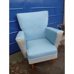 CHILDS 1930 VINTAGE ARMCHAIR