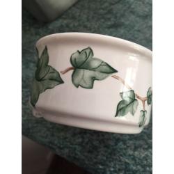 Country vine ramekin dishes (8)