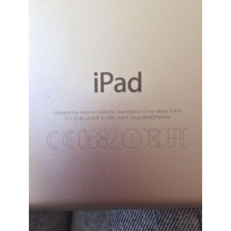 Ipad air 16gb wifi, mint condition