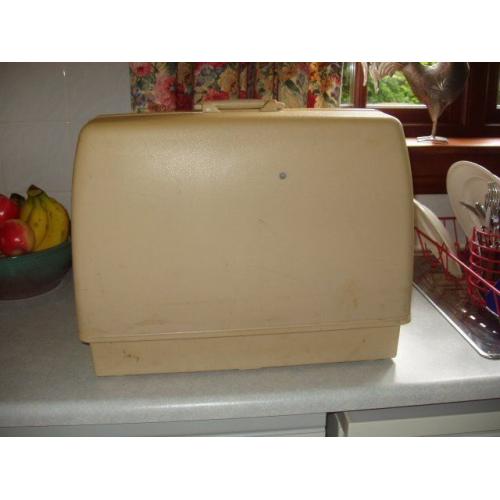 Electric sewing machine - free to whoever collects it