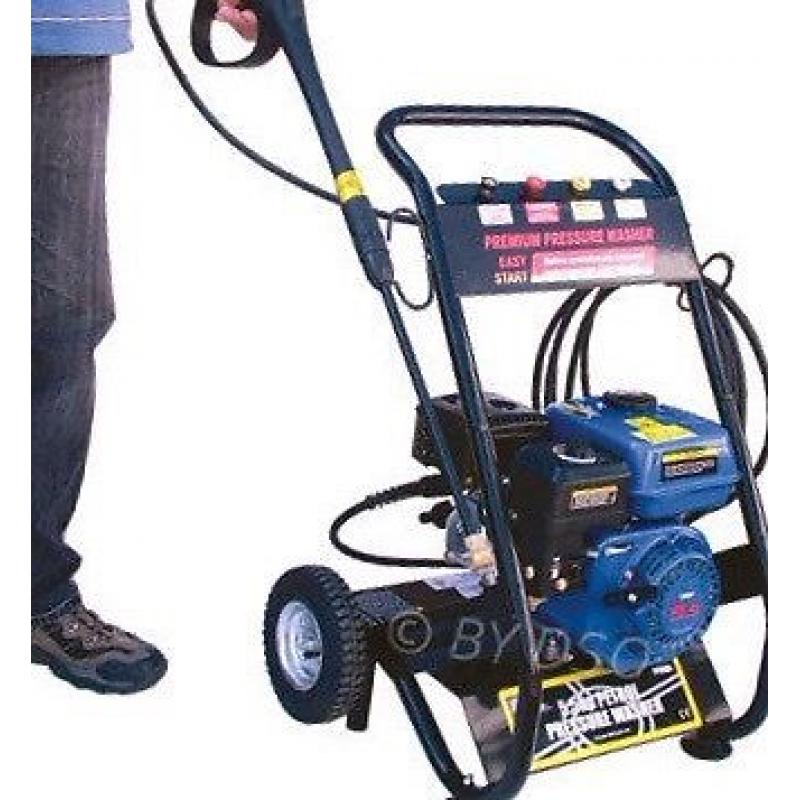 Petrol power/pressure washer with new pro lance.
