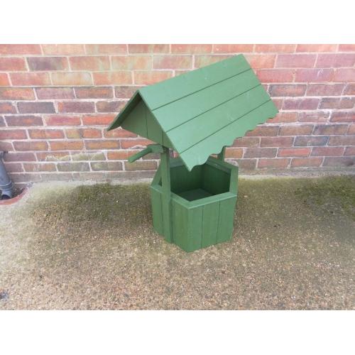 New Handmade Wooden Hexagonal Wishing Well