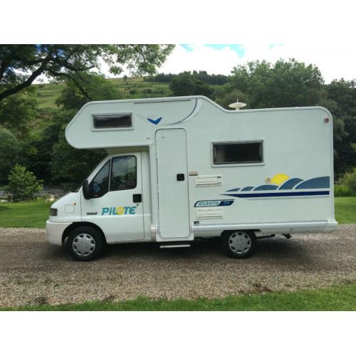 STUNNING PILOTE ATLANTIS 34 4 BERTH MOTORHOME HYMER