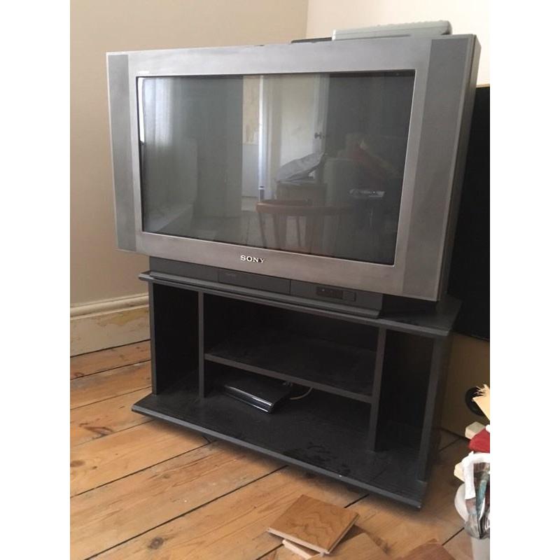 Free tv, tv unit and freeview