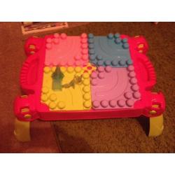 Mega Bloks Lil Princess Table