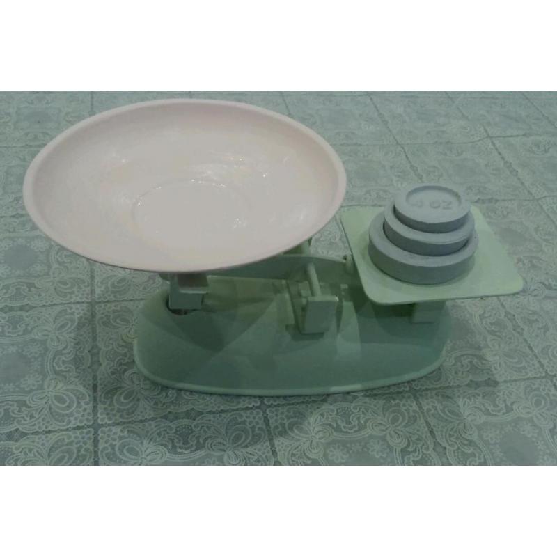 Vintage scales