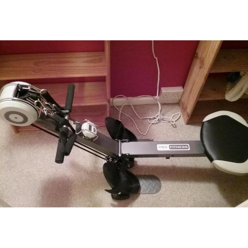 Rowing machine for sale... brand new all attachments, unwanted gift, 85 pounds ono