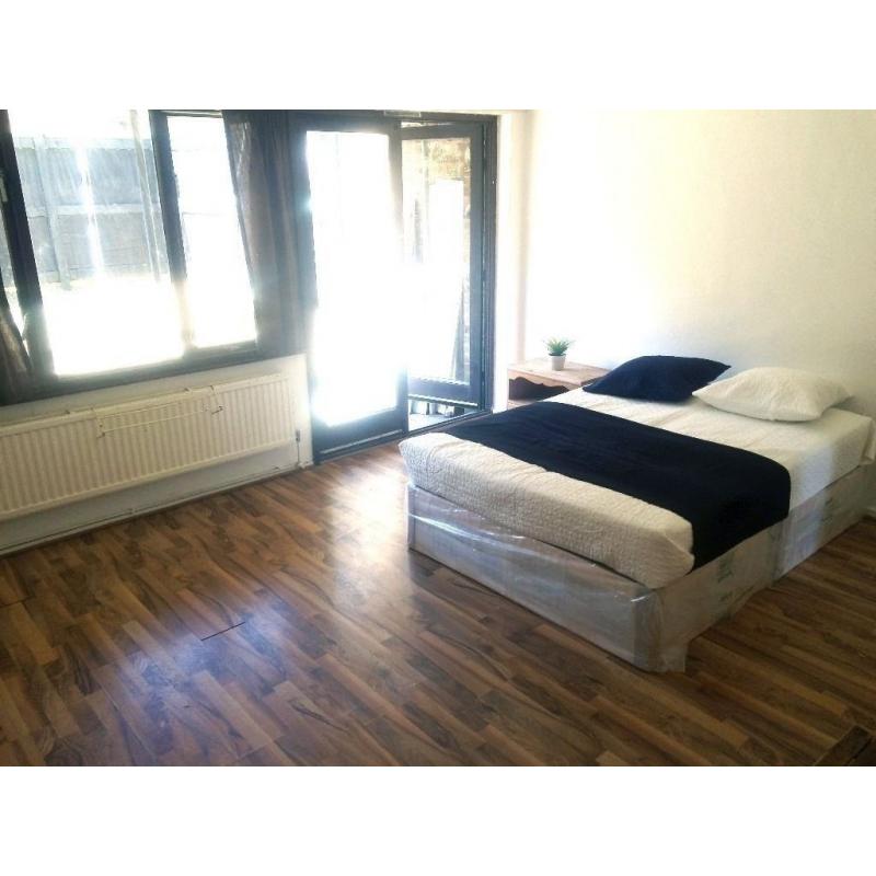 PERFECT DOUBLE ROOM IN CAMDEN ROAD !!! 96D