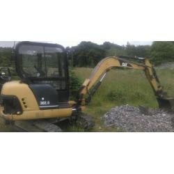 Cat 302.5 yr 1999 hitch 4 buckets