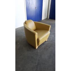 CALIA ITALIA LEATHER HOTEL LOUNGE CLUB CHAIR / DESIGNER ARMCHAIR HANDMADE IN ITALY CAN DELIVER