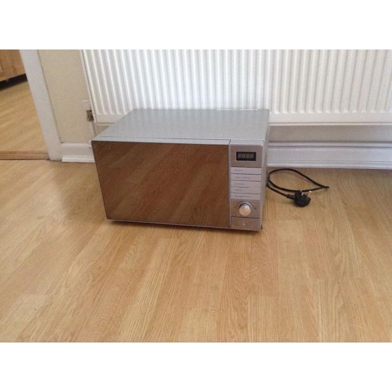 Tesco Solo stainless steel microwave 700 w, 17L
