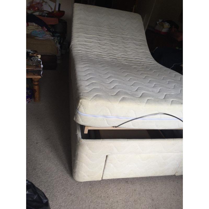 3' Ajustable Bed in full working order.