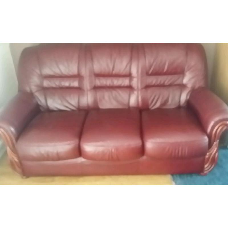 3 seats sofa