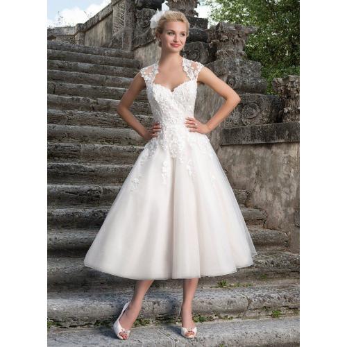 Sincerity 3875 Wedding Dress in Ivory Size 16/18