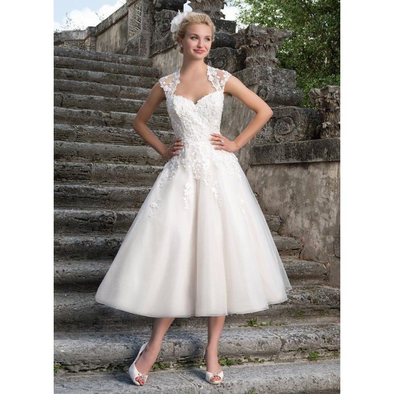 Sincerity 3875 Wedding Dress in Ivory Size 16/18