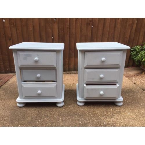 Bedside cabinets