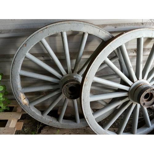 Cart wheels