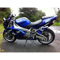 Yamaha YZF1000 R1 : 1999 model. May swap why?