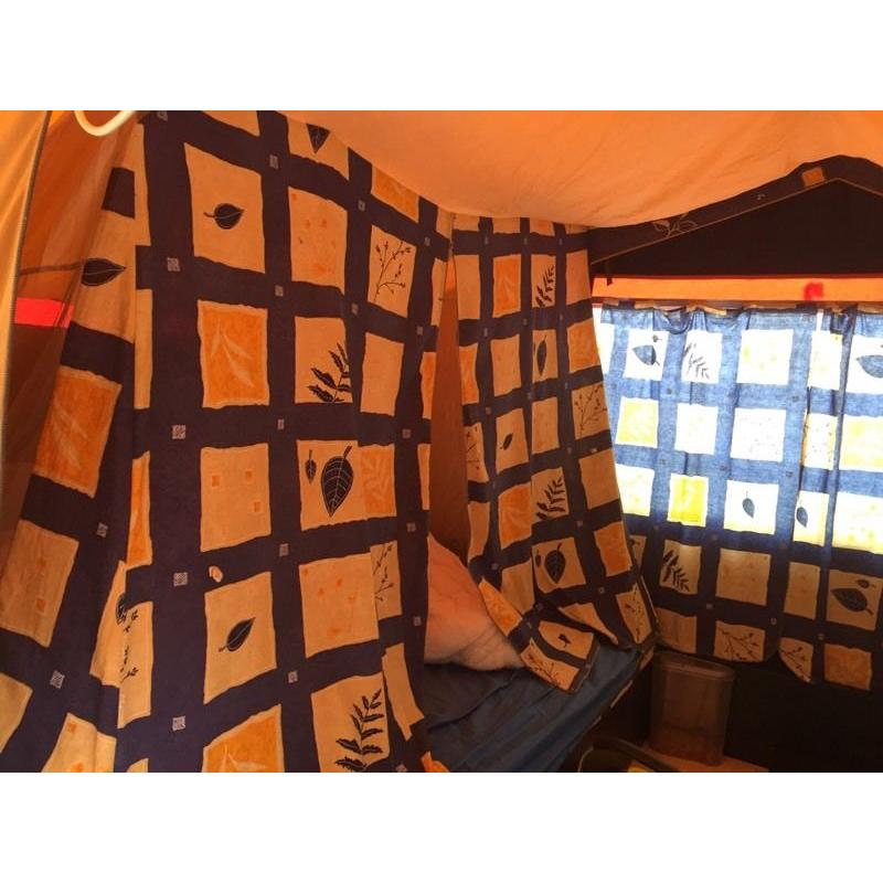 Raclet trailer tent