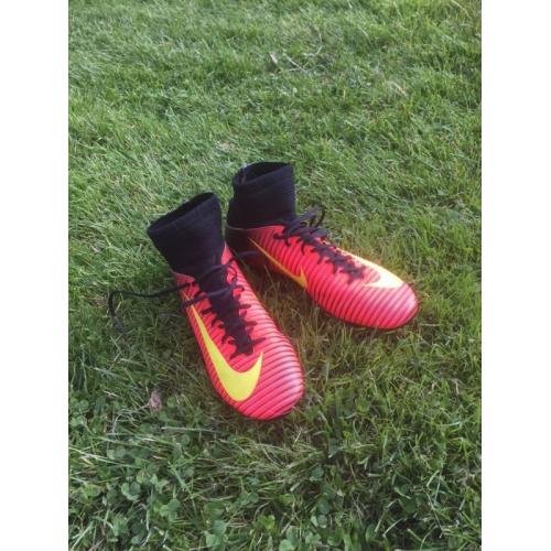 Nike mercurial football boots