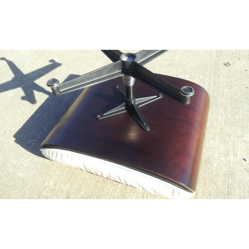 Charles and Ray Eames, Ottoman 671 - original?