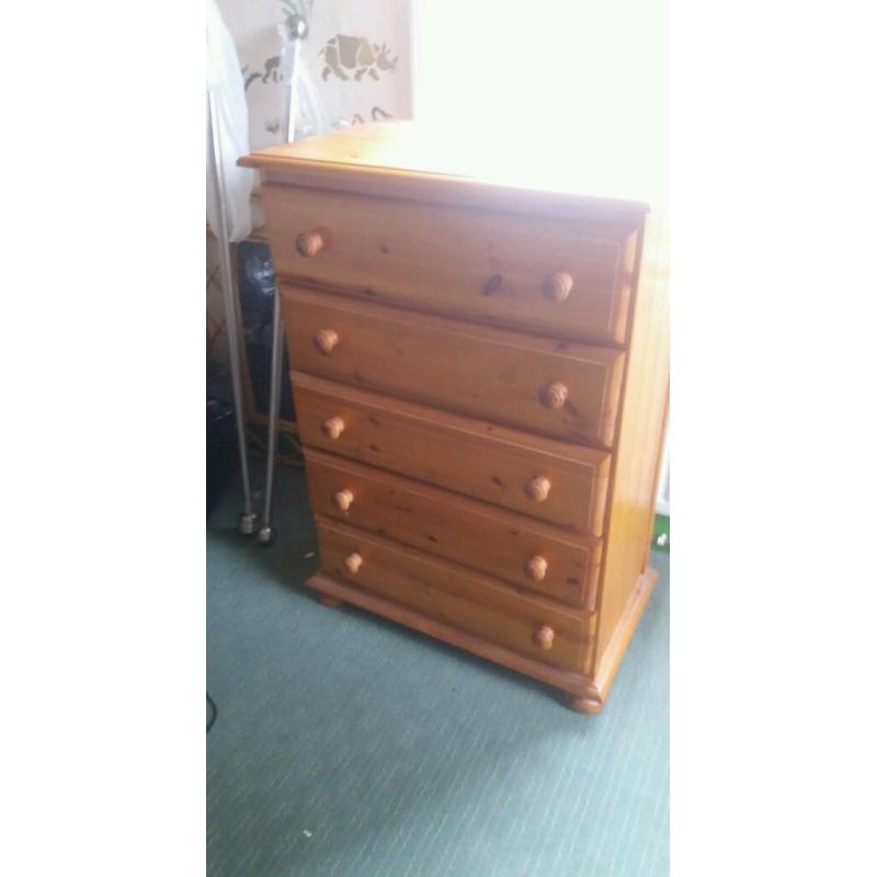 Pine chest of draws