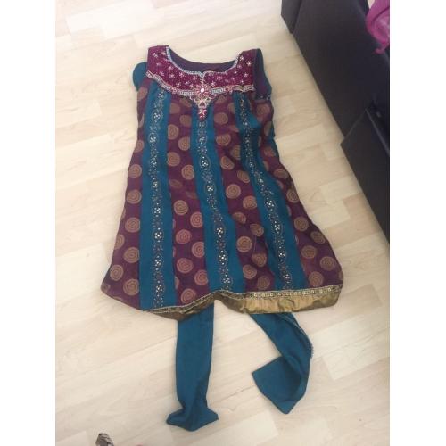Churidar suit