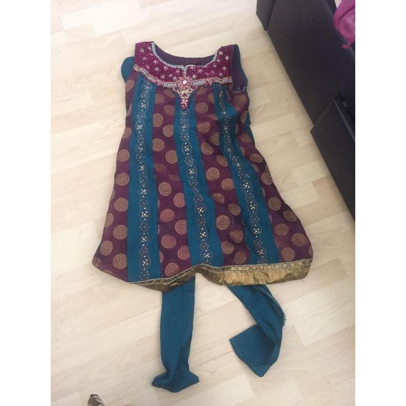 Churidar suit