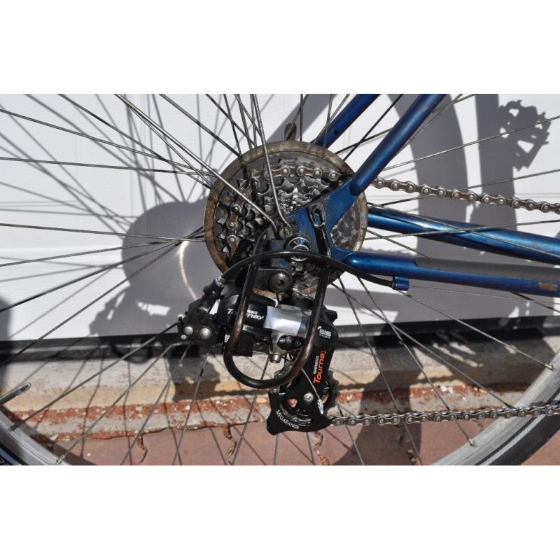Bike - Giant X1000 Flat Bar Commuting/Touring Bicycle with 700c Wheels