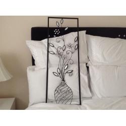 Wall flower design
